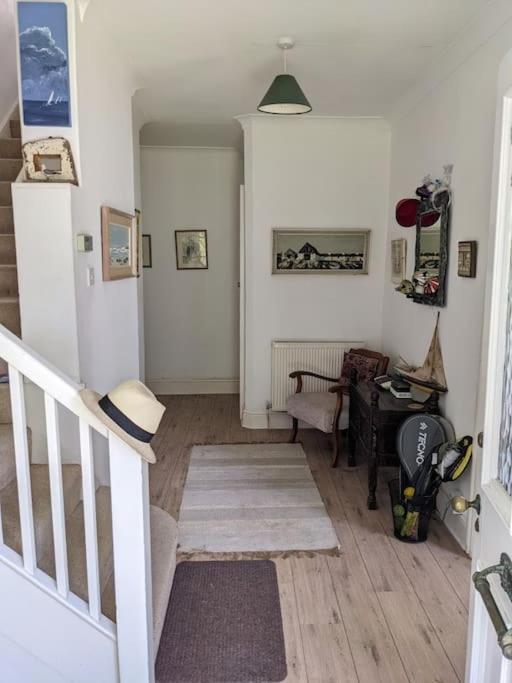 Cliffside Homestay Cowes (Isle of Wight)